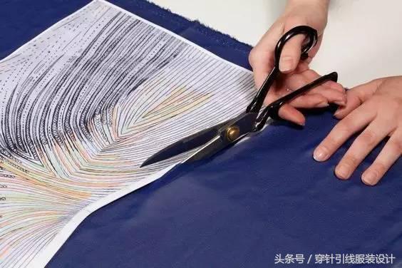 要怎样成为一个合格的服装设计师,如何才能成为国际顶级服装设计师