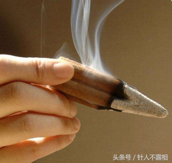 艾条灸法的操作要点,艾条灸法简短