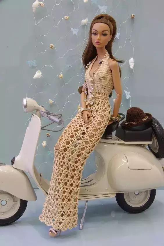 真人整容成芭比娃娃,给自己整容成芭比娃娃