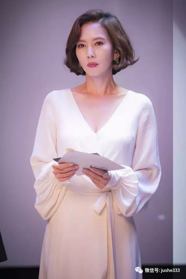 韩剧迷雾金南珠穿的印花连衣裙 (金南珠迷雾tiffany项链)