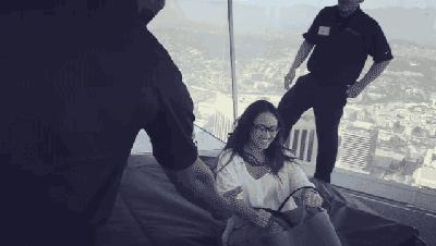 恐怖的高空旋转水滑梯,世上最恐怖的天空滑梯