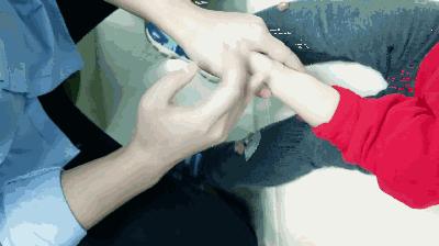 宝宝为什么爱吐舌头真相你知道吗,宝宝为什么爱吐口水