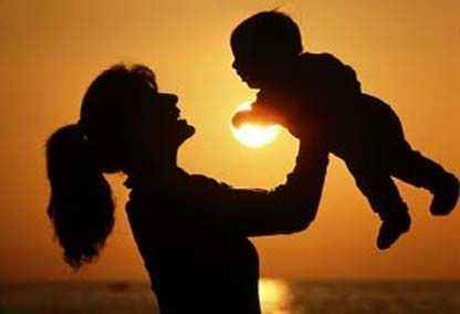 出门在外突然回家父母的反应,回家突然感觉父母老了