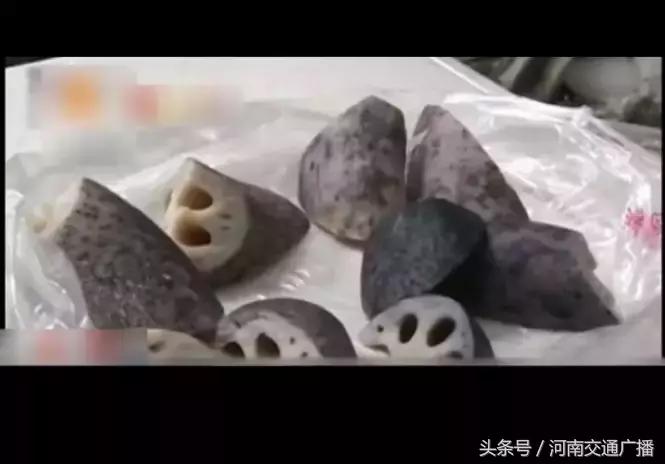 冬天莲藕发黑是滴药水泡出来的吗,莲藕水泡后为什么会发黑