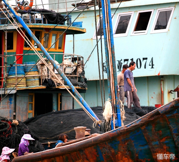 三亚东岛豪华游艇一日游,三亚东岛海鲜