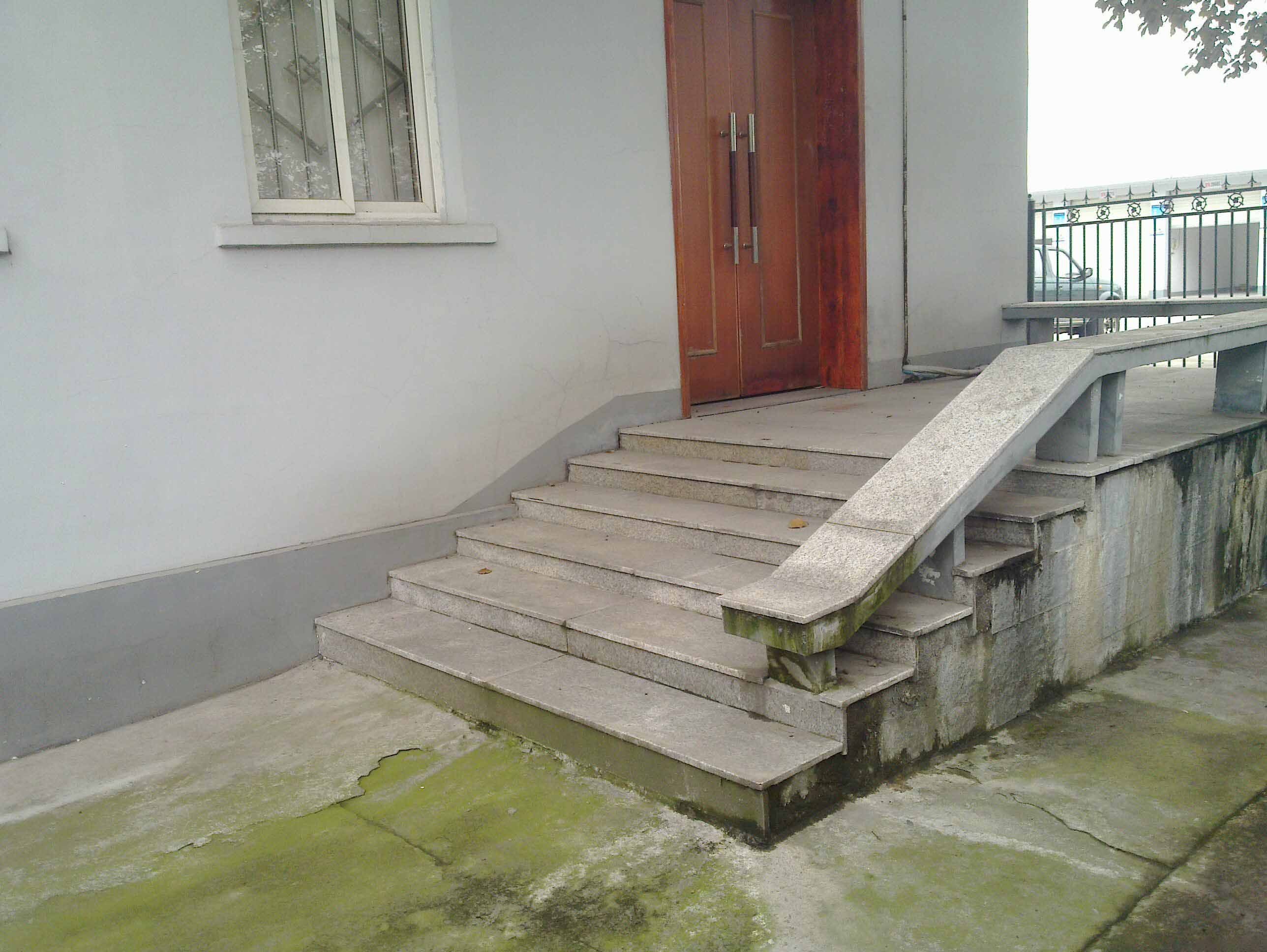 风水大师讲解房子门口,风水大师装大门