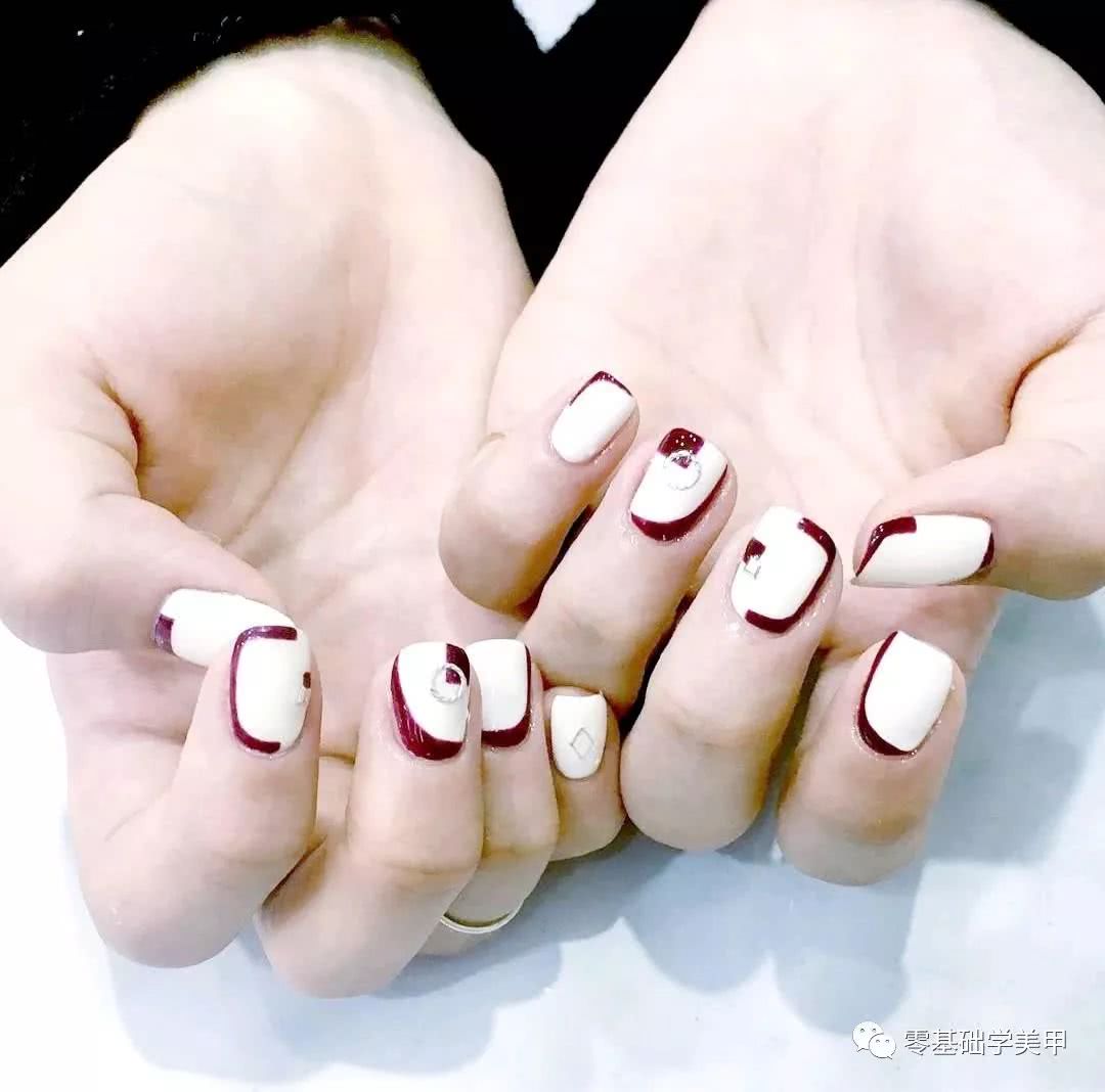 甲面过宽不贴甲片怎么美甲,甲面小的人适合什么形状的美甲