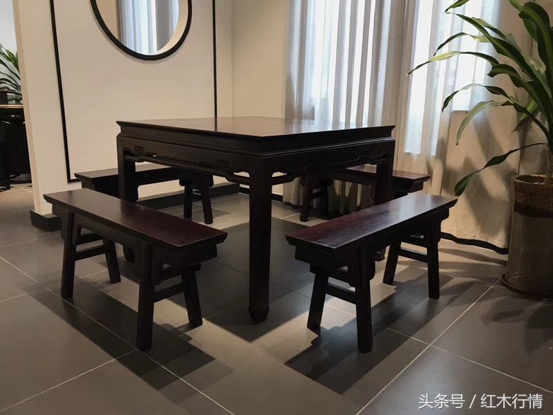 最流行的红木餐桌,哪种红木餐桌最实用好看