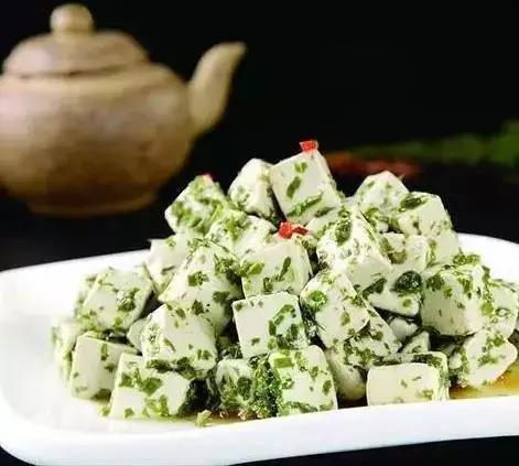 爱吃香椿的赶紧看你的做法对吗,爱吃西红柿的赶紧看千万别错过了