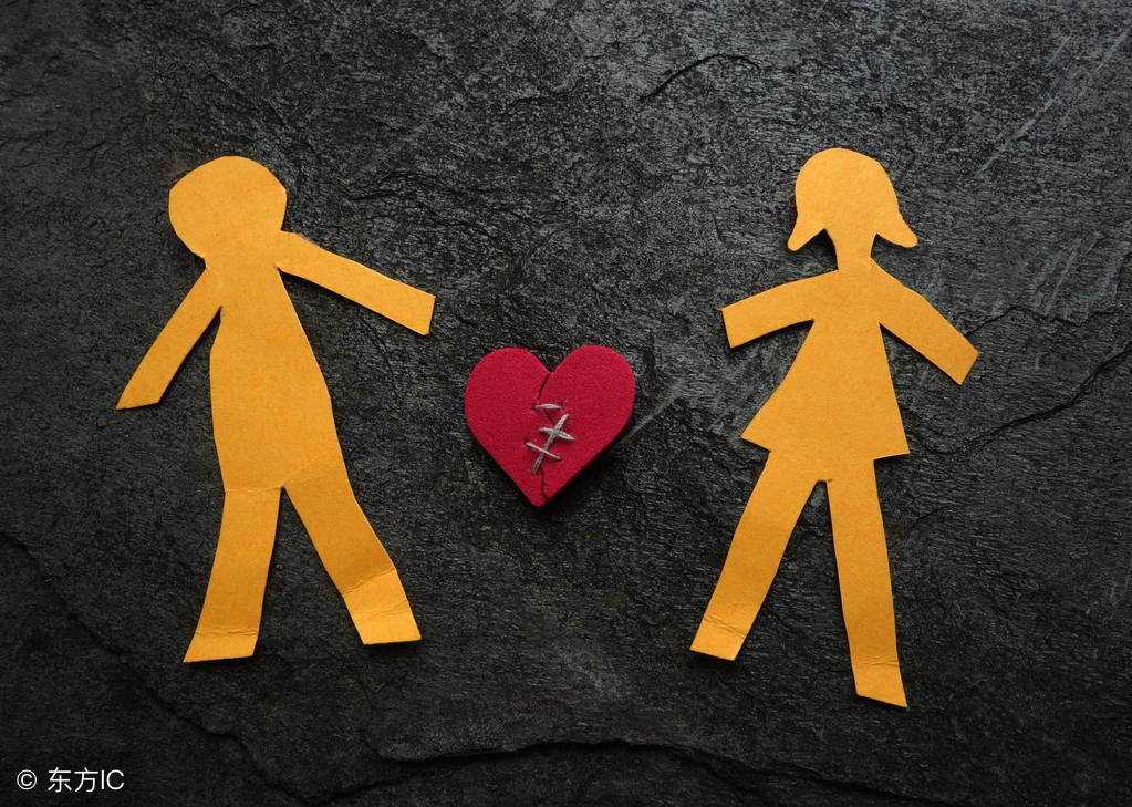 丈夫经常埋怨你怎么办,为何婚姻总是伤我的心