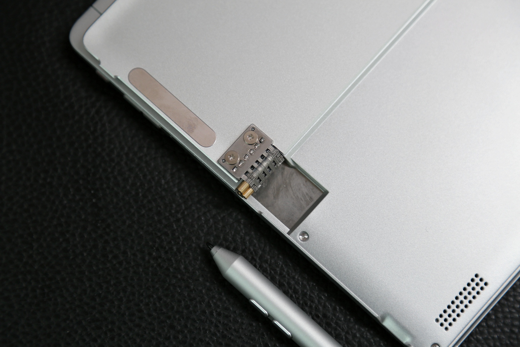 随身而行的移动办公室—VOYOi8MAX办公平板电脑