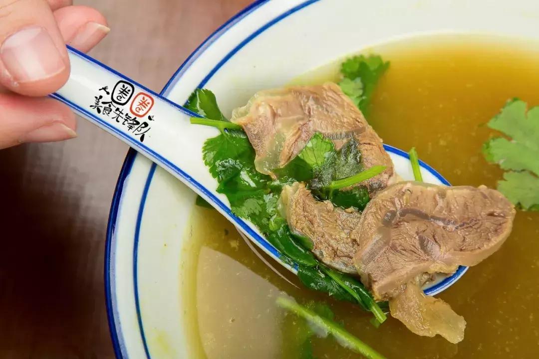 南昌这家煎包店日售2000个人均15元！现在64折，煎包套餐免费送！