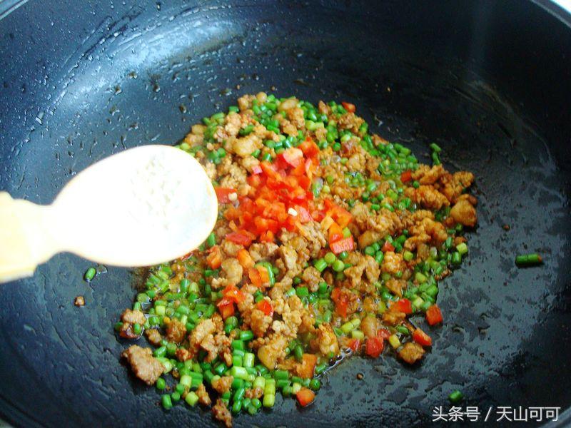 豆腐这样做，滑嫩又开胃，上桌就光盘，这做法第一次见