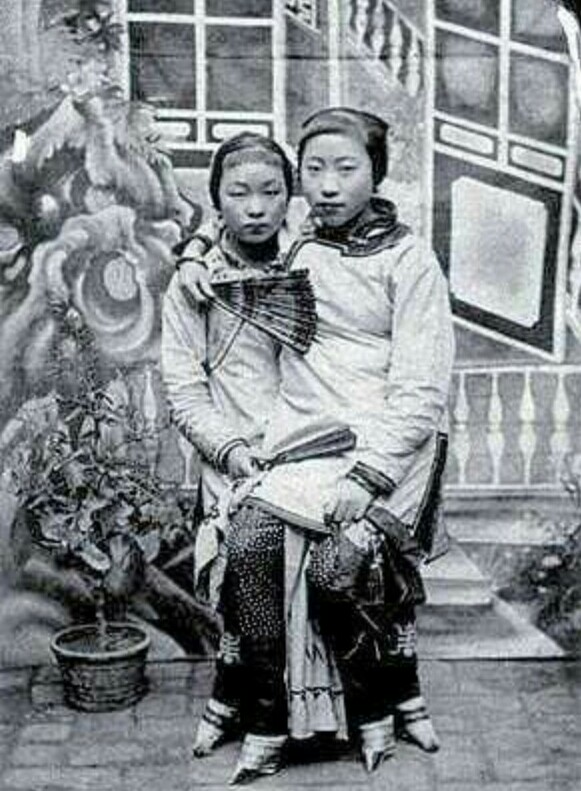 古代女子裹脚是从什么时候开始,中国裹脚历史的由来