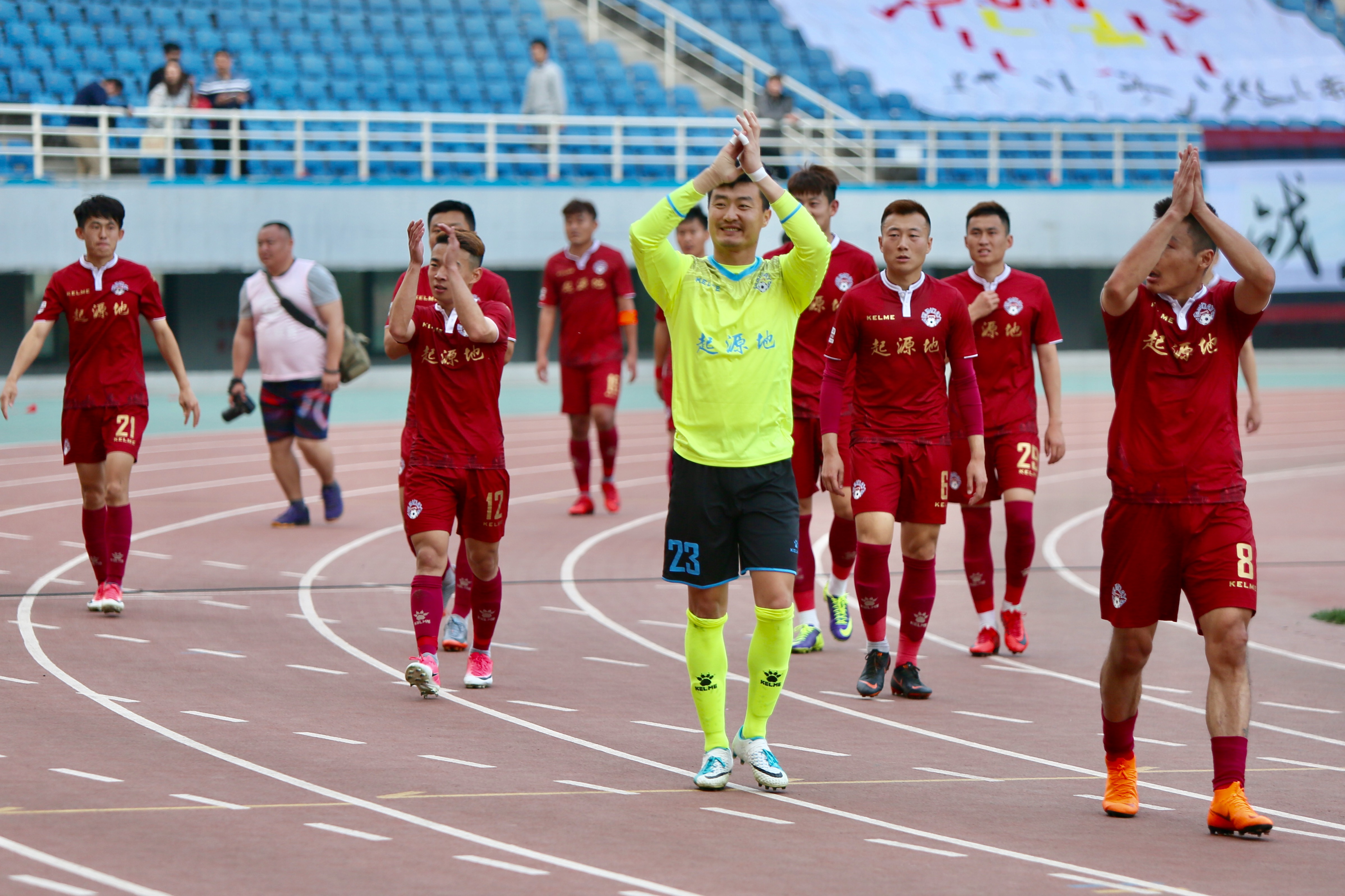 淄博足球比赛沾化领跑,淄博足球中乙比赛时间