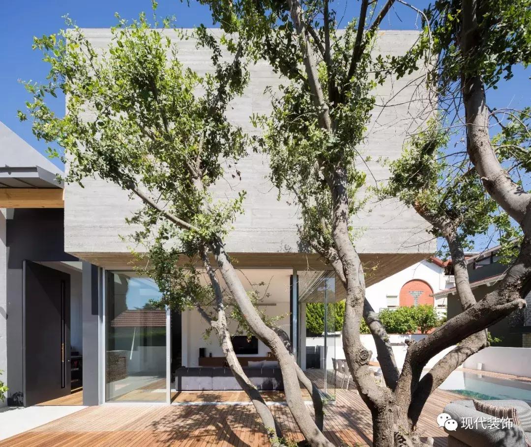 看得见风景的房间电影,看得见风景的房间主题