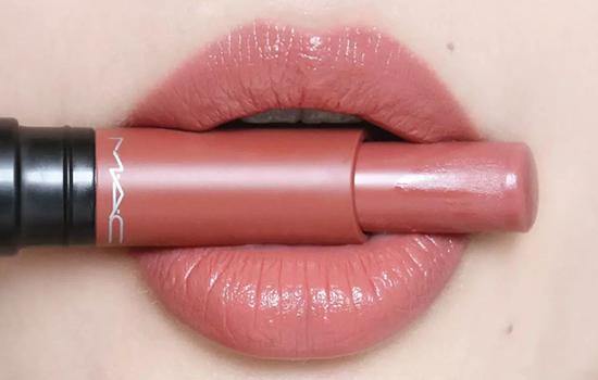 栽过这几款热门口红的坑，一涂上嘴整个人都不好了！千万别跟风买