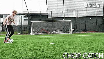 50种个人足球技巧训练,100个足球过人技巧gif