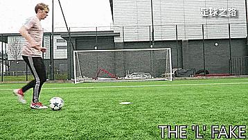 50种个人足球技巧训练,100个足球过人技巧gif