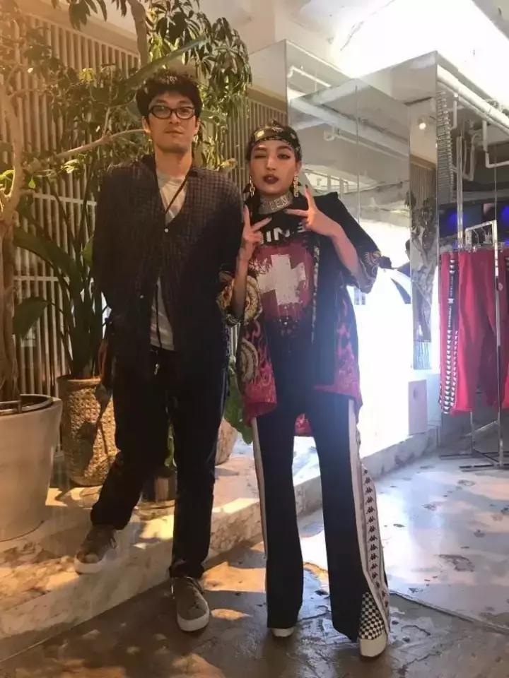 权志龙最爱哪些潮牌,权志龙最喜欢的香奈儿包包