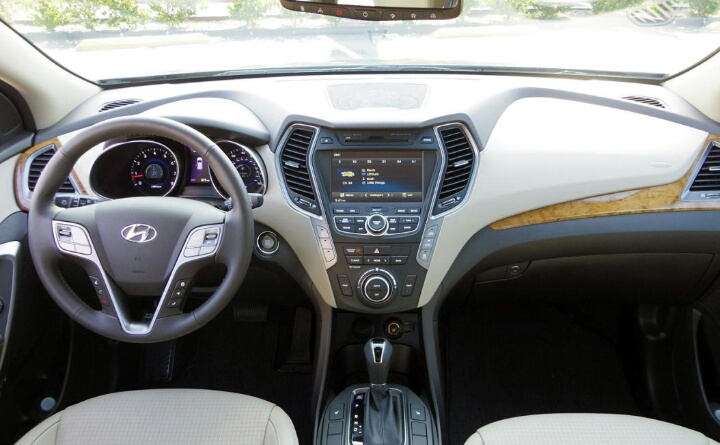 现代格越3.0进口七座是大型suv吗,进口北京现代格越7座suv车型