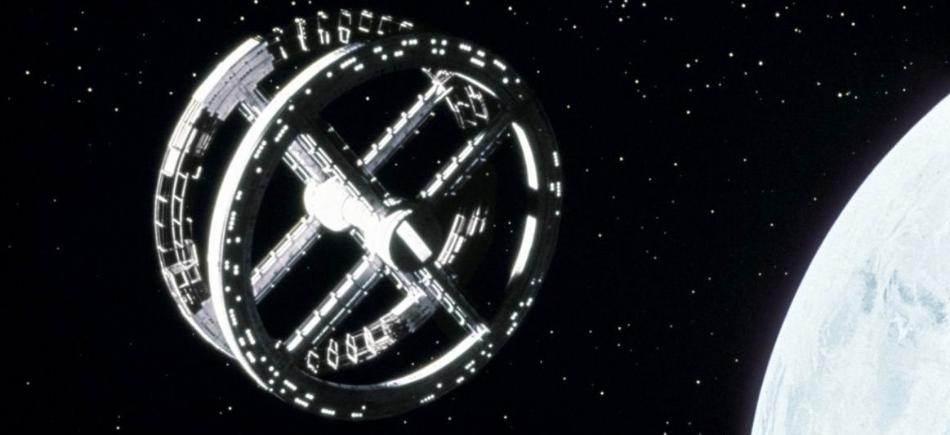 工具是人类”器官“的延伸，它使人有了更强大控制物质世界的能力