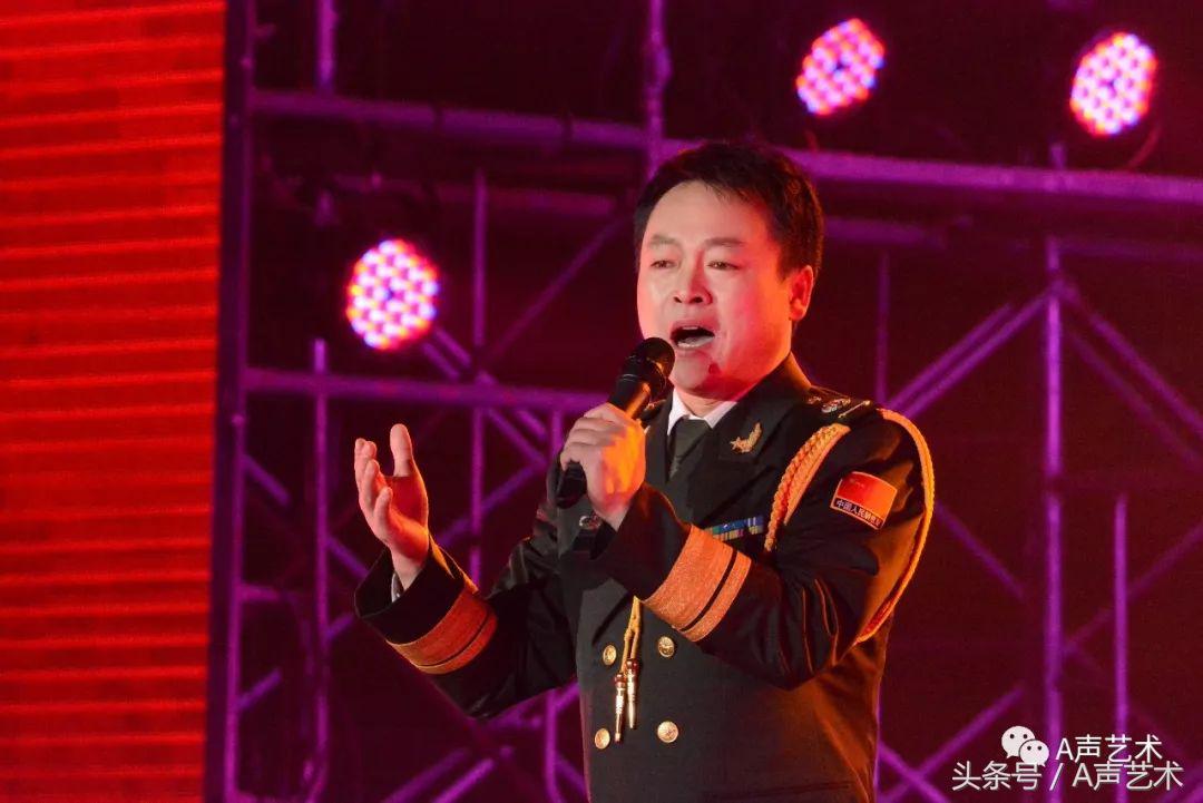 当迷彩邂逅青春,最美的青春邂逅迷彩