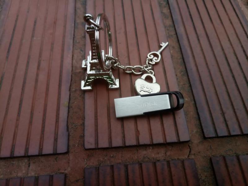 闪迪酷铄金属usb3.0,闪迪酷刃u盘