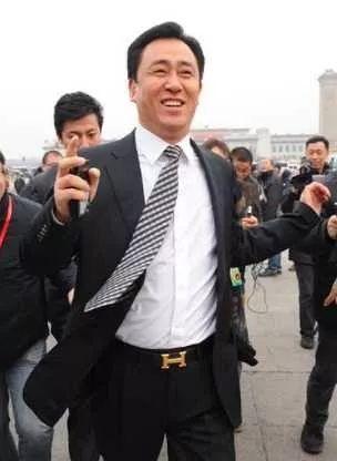 关晓彤是不是换了造型师,关晓彤为什么不换造型师