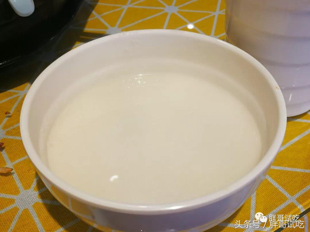 胖哥吃无骨鸡爪,胖哥试吃鸡爪