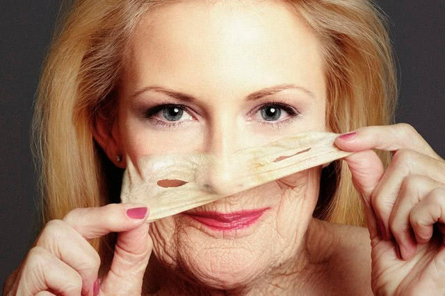 人的脸上有皱纹衰老怎么样防止,你有什么方法去除脸上的皱纹