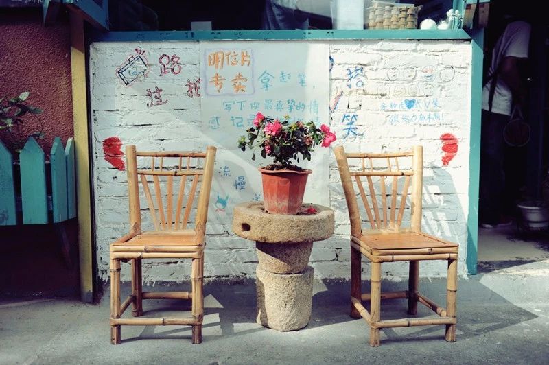 郑州4月特价机票低至150元,12月成都出发白菜价机票大全