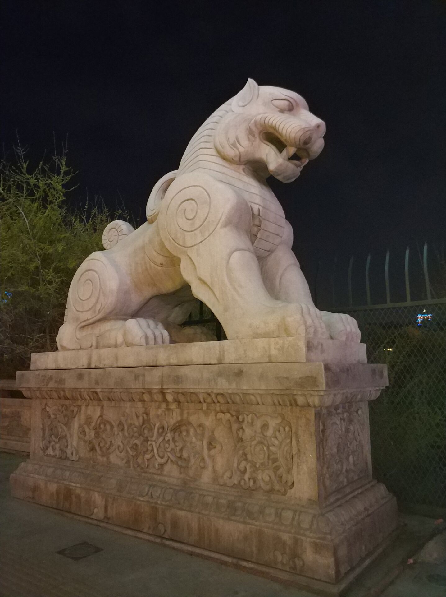 乌鲁木齐街头十大祥瑞瑞兽，哪家最V5？