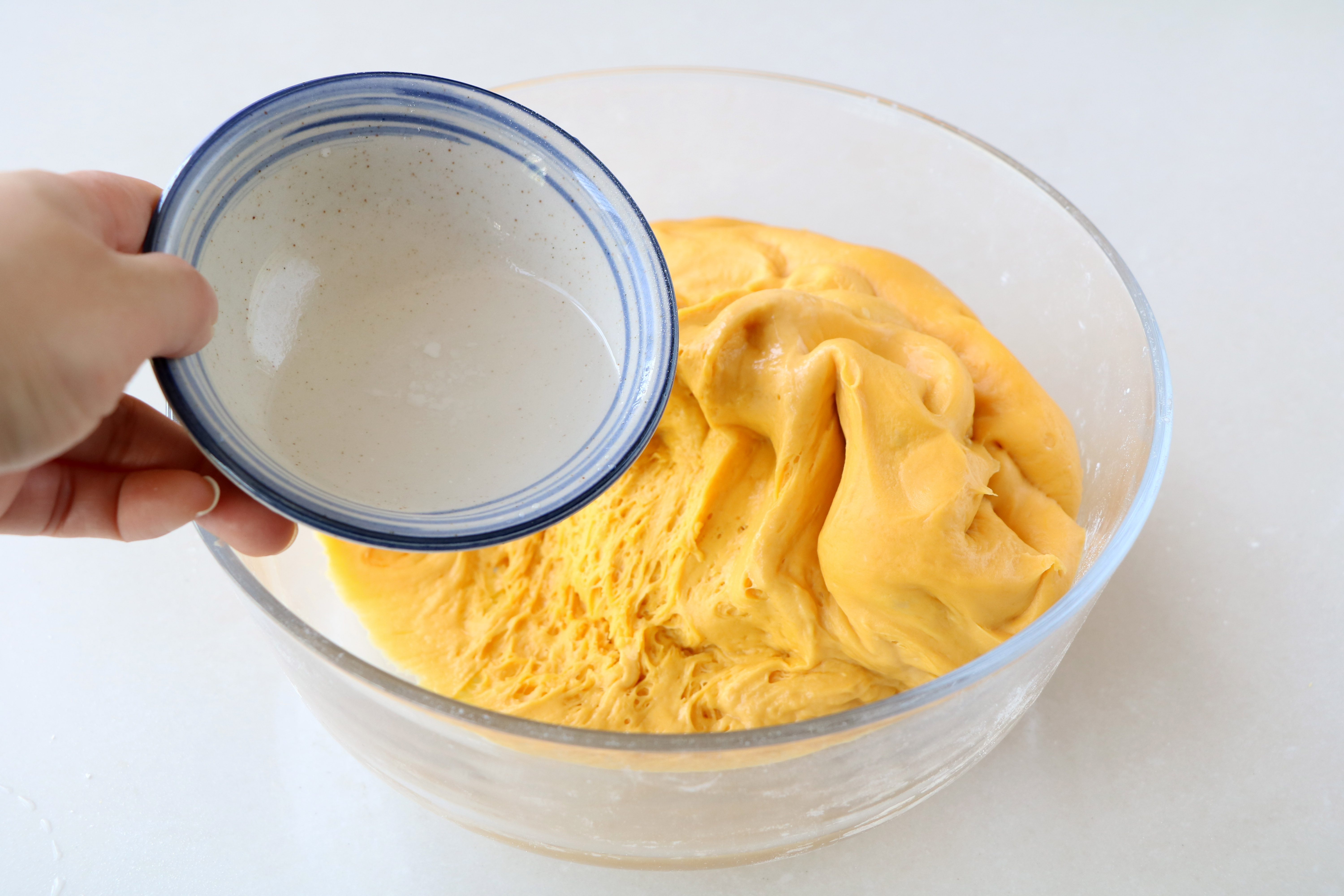 老面馒头如何做得筋道松软,最松软的老面馒头怎么做