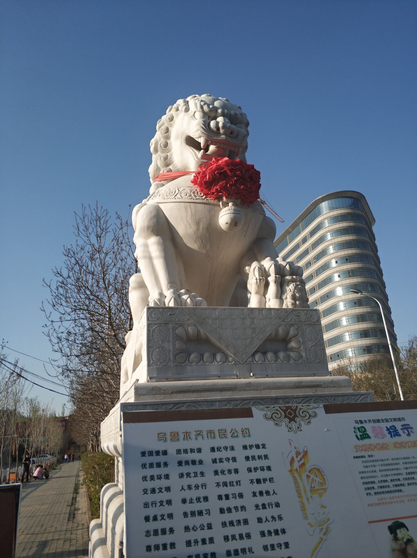 乌鲁木齐街头十大祥瑞瑞兽，哪家最V5？