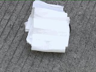 老人点蚊香为什么会烧坏房间,老人点蚊香引燃被子烧毁房间