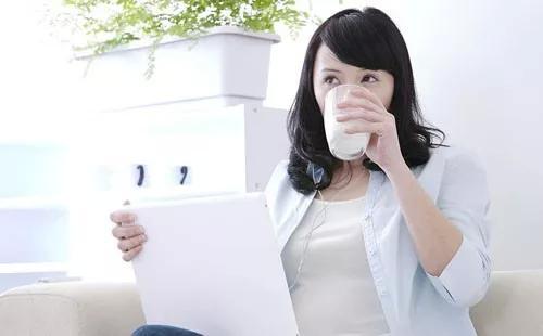 孕早期反应严重对宝宝有什么影响,孕初期什么症状是宝宝发出的信号