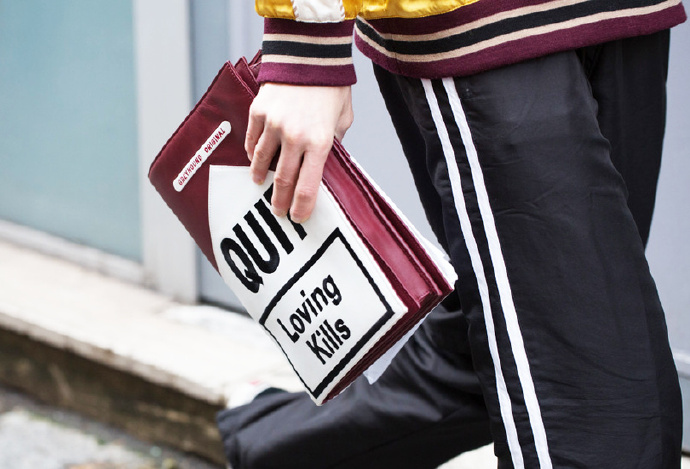 今年最火帆布包手拿包,手拿包洋气百搭包