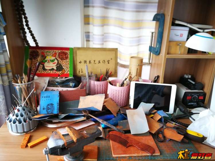 手工小叶紫檀木梳,小叶紫檀梳子图片大全