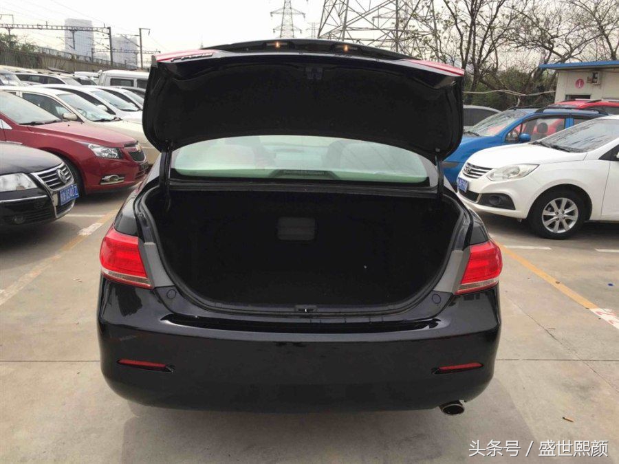 居家轿车凯美瑞,凯美瑞2013款200e经典值得购买吗