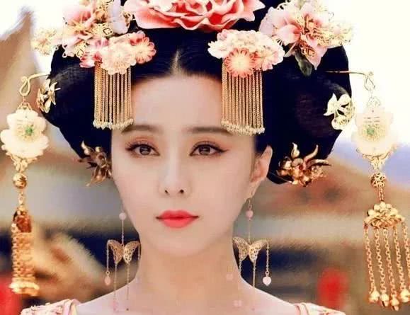 世间罕见美人,泰勒彩宝价值多少钱