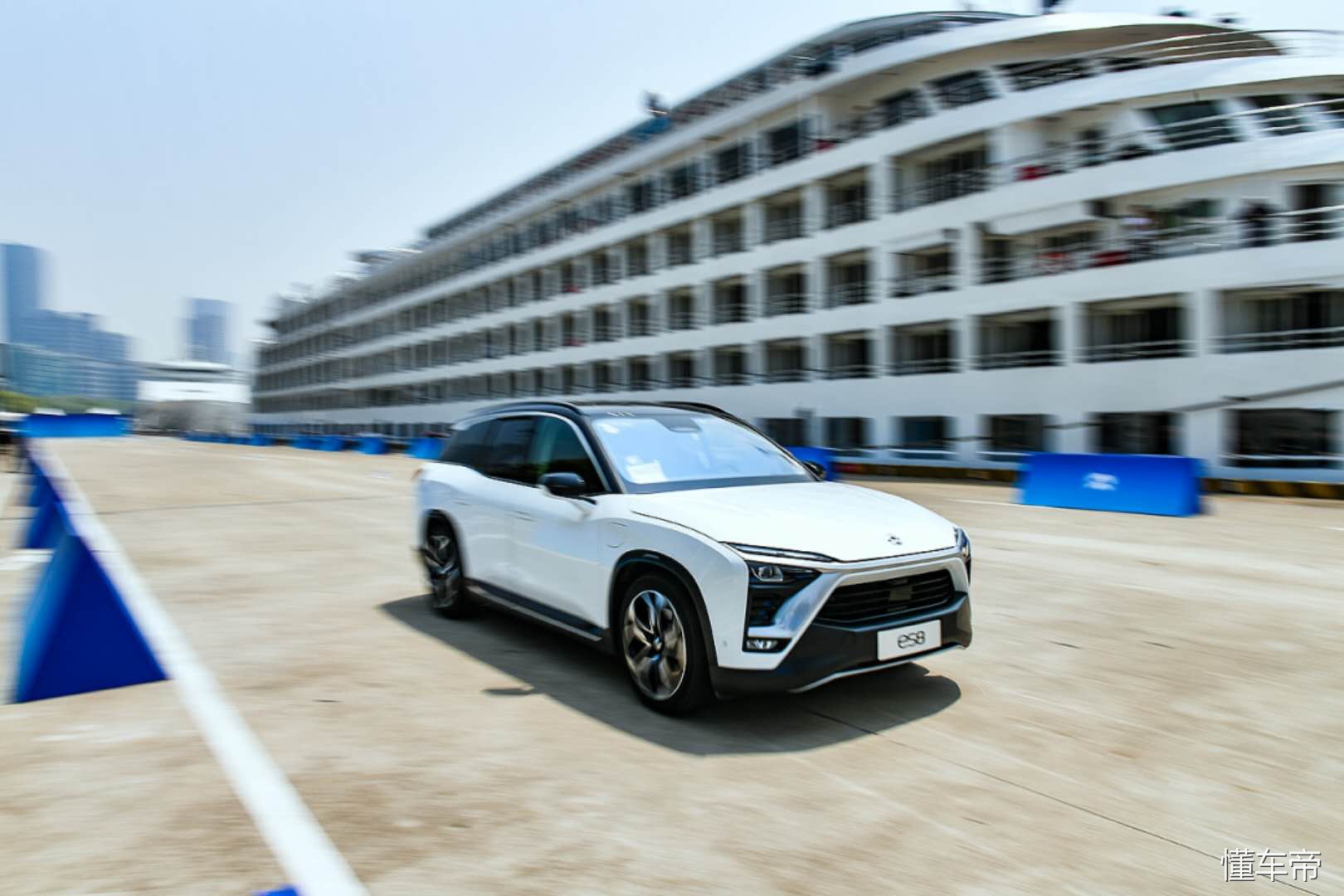 蔚来es8深度试驾体验报告,蔚来es8最新试驾