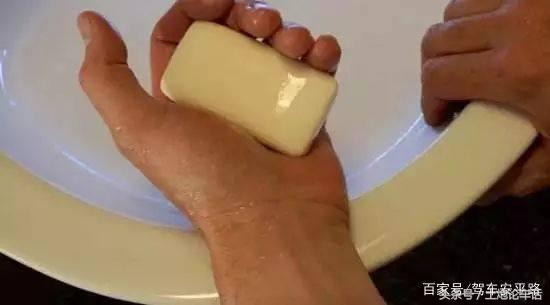 老司机车上备一块肥皂,老司机车上备肥皂还是香皂