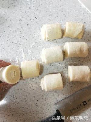 螺丝酥饼的做法，比烙饼层次多，简单易做，香酥可口，赶快试试吧