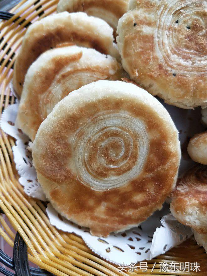 螺丝酥饼的做法，比烙饼层次多，简单易做，香酥可口，赶快试试吧