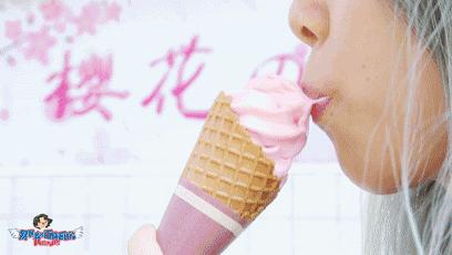 这樱花冰淇淋颜值高成少女心收割机，低到一软妹币！还免费填料！
