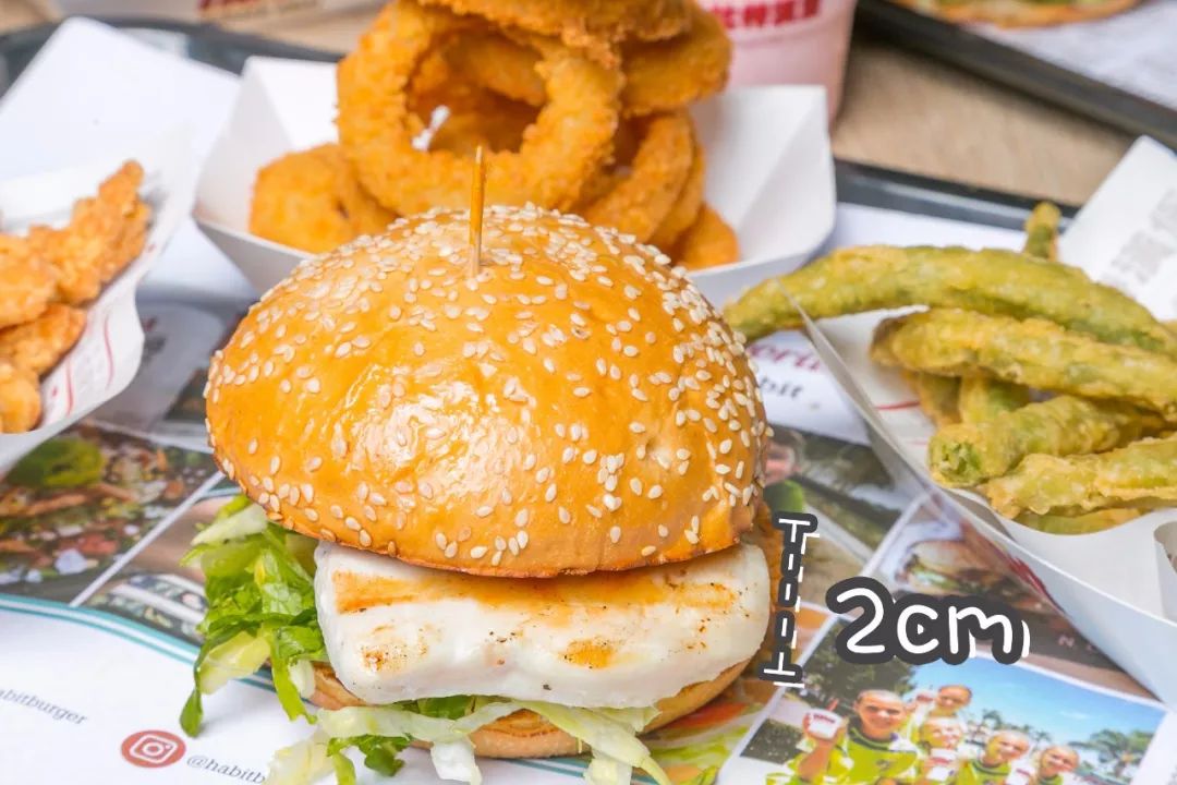 全美票选NO.1，加州爆火的网红胖汉堡，一连在魔都开了2家店！