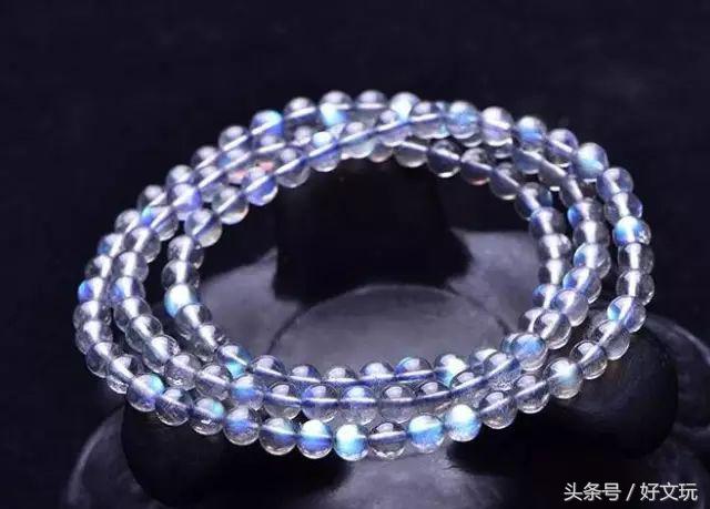 108菩提手串有什么寓意和象征,手串13颗带两个铃铛是什么寓意