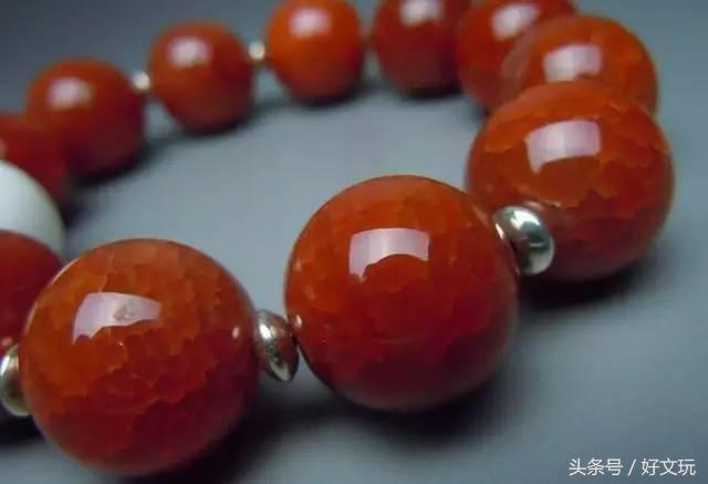 108菩提手串有什么寓意和象征,手串13颗带两个铃铛是什么寓意