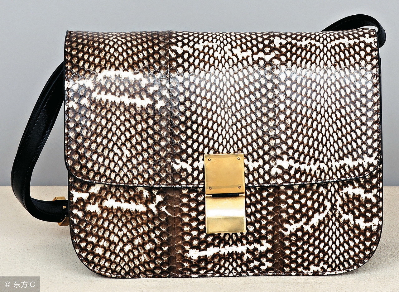 教你如何区分真假牛皮包包,包包怎么区分真皮还是假皮